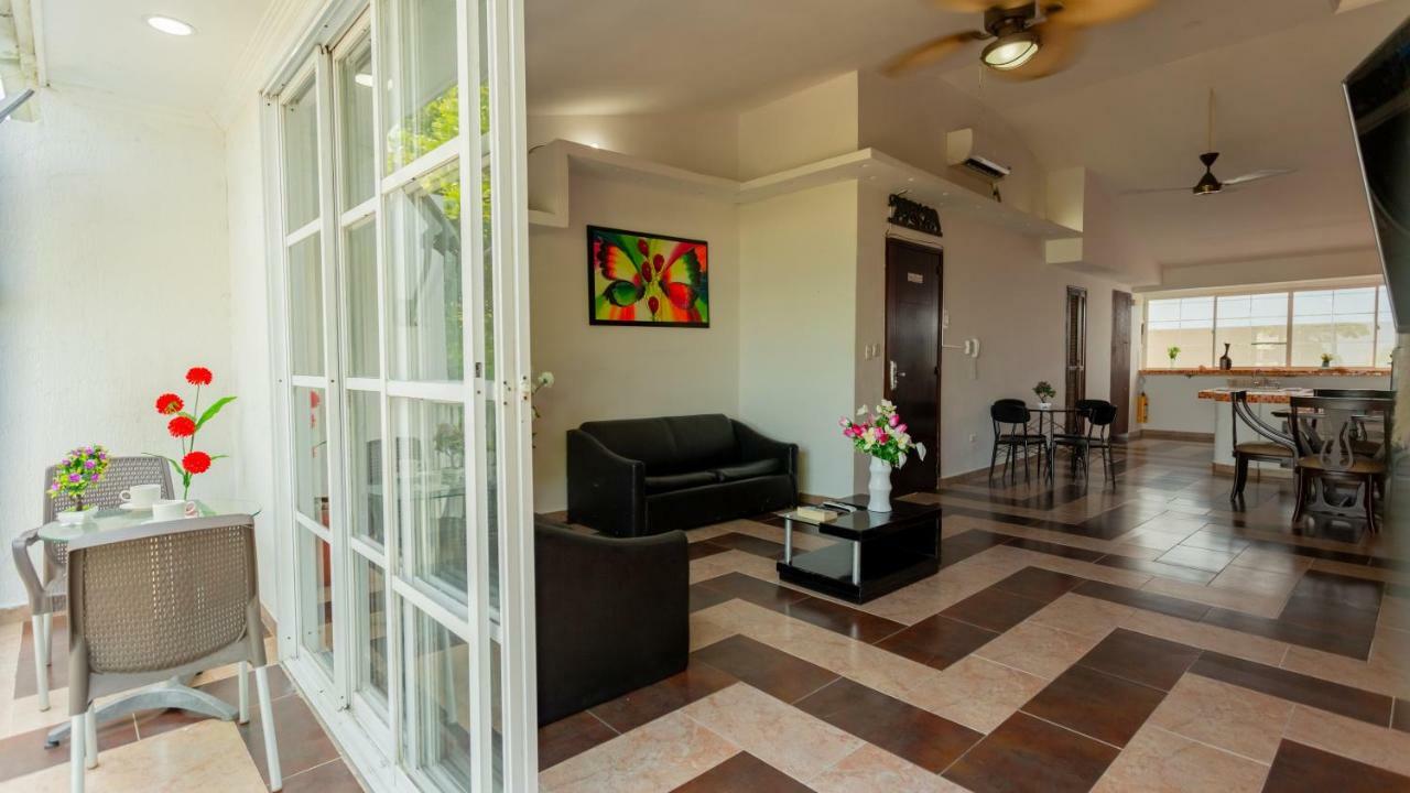 Hollywood Appart hôtel 2*